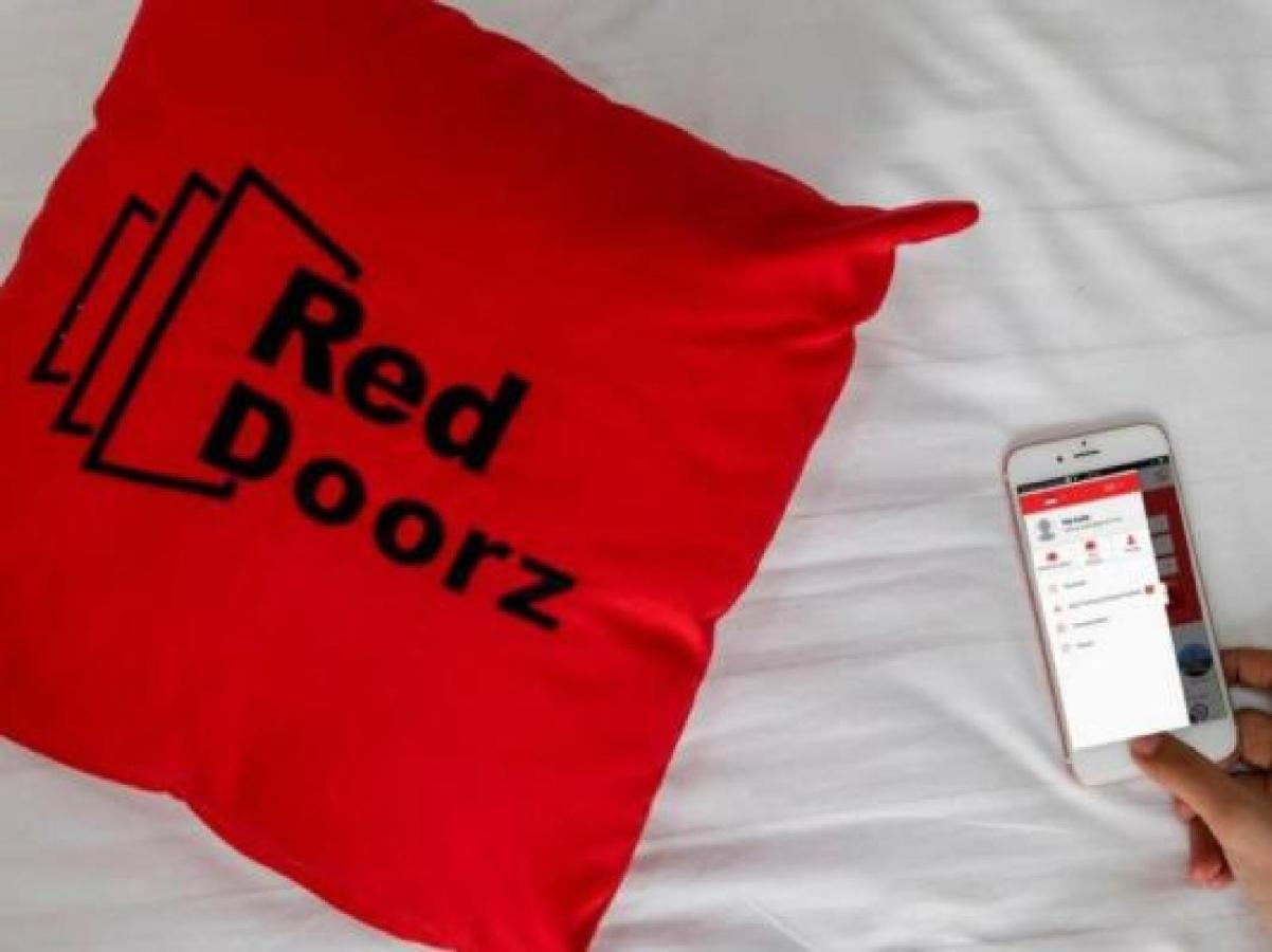 ג'קרטה Reddoorz Near Seasons City Mall מראה חיצוני תמונה